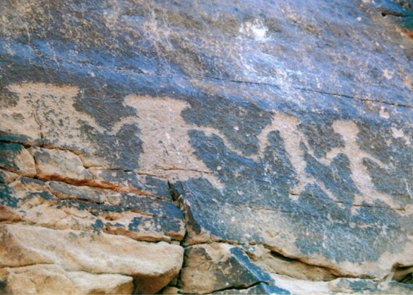 ValleyOfFirePetroglyphs4.jpg